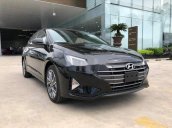 Cần bán Hyundai Elantra năm 2020, màu đen 