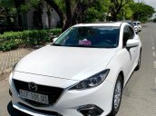 Cần bán Mazda 3 Hatchback, 5 cửa, màu trắng, SX 2015