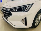 Cần bán xe Hyundai Elantra đời 2020, màu trắng