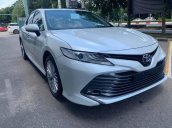 Bán Toyota Camry 2.5Q AT sản xuất năm 2020, màu trắng, nhập khẩu