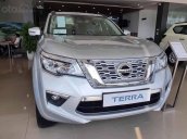 Bán ô tô Nissan Terra 2019, màu bạc, nhập khẩu