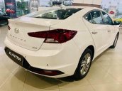 Cần bán xe Hyundai Elantra đời 2020, màu trắng