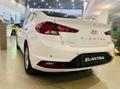 Cần bán xe Hyundai Elantra đời 2020, màu trắng