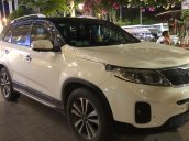 Bán ô tô Kia Sorento 2.4 GATH năm 2015, màu trắng còn mới, giá 597tr