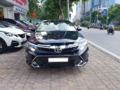 Cần bán Toyota Camry sản xuất 2018 còn mới giá cạnh tranh