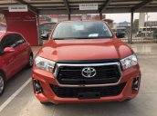 Bán Toyota Hilux E 2020, màu đỏ, giá chỉ 662 triệu