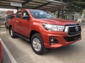 Bán Toyota Hilux E 2020, màu đỏ, giá chỉ 662 triệu