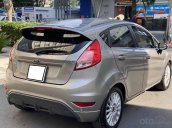 Bán ô tô Ford Fiesta năm sản xuất 2016, màu xám còn mới 