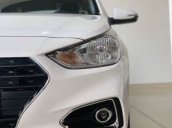 Bán xe Hyundai Accent AT năm sản xuất 2020, màu trắng, 499tr