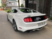 Cần bán lại xe Ford Mustang sản xuất 2014, màu trắng xe nhập giá chỉ 1 tỷ 750 triệu đồng