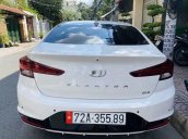 Bán xe Hyundai Elantra 2019, màu trắng giá cạnh tranh