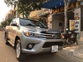 Cần bán Toyota Hilux 3.0 2015, màu xám, xe nhập còn mới, giá tốt