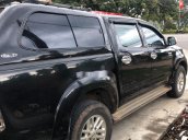 Bán xe Toyota Hilux 2014, màu đen, nhập khẩu còn mới, giá tốt