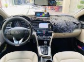 Bán xe Hyundai Elantra 2019, màu trắng giá cạnh tranh