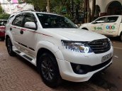 Bán Toyota Fortuner Sportivo 2015, màu trắng đẹp như mới