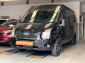 Cần bán Ford Transit Limousine đời 2017, màu đen