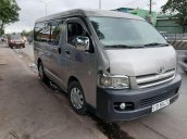 Bán Toyota Hiace năm sản xuất 2005,6 chỗ, 850kg, máy dầu