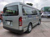 Bán Toyota Hiace sản xuất năm 2011, màu xanh ngọc