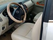 Cần bán gấp Toyota Innova đời 2008, màu bạc