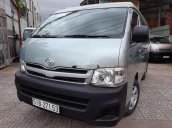 Bán Toyota Hiace sản xuất năm 2011, màu xanh ngọc