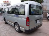 Bán Toyota Hiace sản xuất năm 2011, màu xanh ngọc