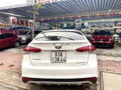 Bán xe Kia Cerato sản xuất năm 2018, màu trắng còn mới, giá chỉ 468 triệu