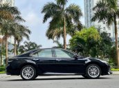 Toyota Camry 2.5 Q đen sản xuất 2019 nhập khẩu, xe biển Hà Nội