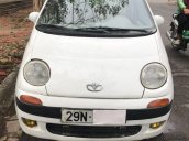 Cần bán xe Daewoo Matiz sản xuất năm 2001, màu trắng còn mới  