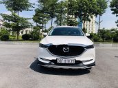 Cần bán gấp Mazda CX 5 đời 2017, màu trắng, 800tr