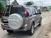 Bán Ford Everest MT năm sản xuất 2014, màu xám số sàn