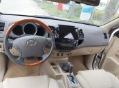 Cần bán gấp Toyota Fortuner sản xuất 2011 bản sportivo, màu trắng xe nhập giá chỉ 495 triệu đồng