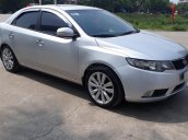 Cần bán gấp Kia Cerato đăng ký lần đầu 2010, màu bạc còn mới giá tốt 335 triệu đồng