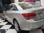 Bán Chevrolet Cruze MT 2010, màu bạc còn mới  