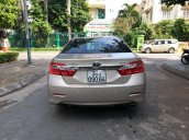 Cần bán gấp Toyota Camry sản xuất năm 2014 , xe rất mới