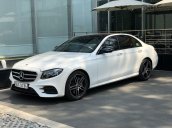 Mercedes-Benz E300 2020 AMG cũ, màu trắng duy nhất.. Ưu đãi đặc biệt