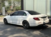 Mercedes-Benz E300 2020 AMG cũ, màu trắng duy nhất.. Ưu đãi đặc biệt