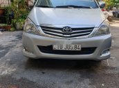 Bán xe Toyota Innova sản xuất năm 2010, màu bạc còn mới 