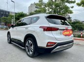 Cần bán gấp Hyundai Santa Fe đời 2019, màu trắng như mới