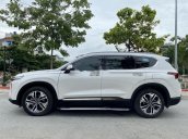 Cần bán gấp Hyundai Santa Fe đời 2019, màu trắng như mới