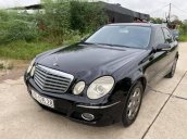 Bán ô tô Mercedes E280 năm sản xuất 2008, màu đen còn mới, giá chỉ 390 triệu