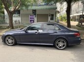 Cần bán xe Mercedes E250 sản xuất năm 2017 còn mới