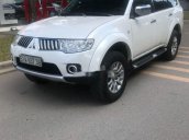 Xe Mitsubishi Pajero sản xuất năm 2014, màu trắng  