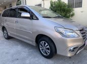 Cần bán Toyota Innova năm 2015, màu vàng cát, số tự động, giá tốt