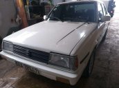 Cần bán Toyota Corona 1984, màu trắng, nhập khẩu còn mới