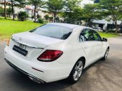 Bán lại Mercedes E250 năm sản xuất 2017, màu trắng, giá rẻ