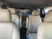 Cần bán Toyota Innova năm 2015, màu vàng cát, số tự động, giá tốt