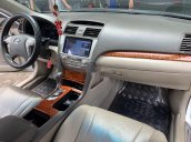 Cần bán lại xe Toyota Camry năm sản xuất 2008, màu bạc còn mới 