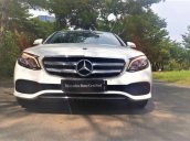 Bán lại Mercedes E250 năm sản xuất 2017, màu trắng, giá rẻ