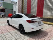 Cần bán xe Mazda 3 năm sản xuất 2018, màu trắng còn mới