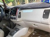 Bán xe Toyota Innova E 2016, màu bạc